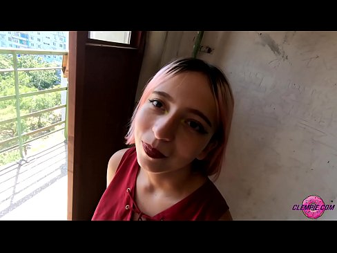 ❤️ Studint Sensual sûget in frjemdling yn 'e bûtenwrâld - Cum op syn gesicht ❤ Russyske porno op fy.sayhentai.ru ️❤